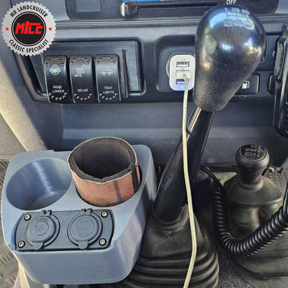 closer view of installed Double Cup Holder fitted to a 79 Series