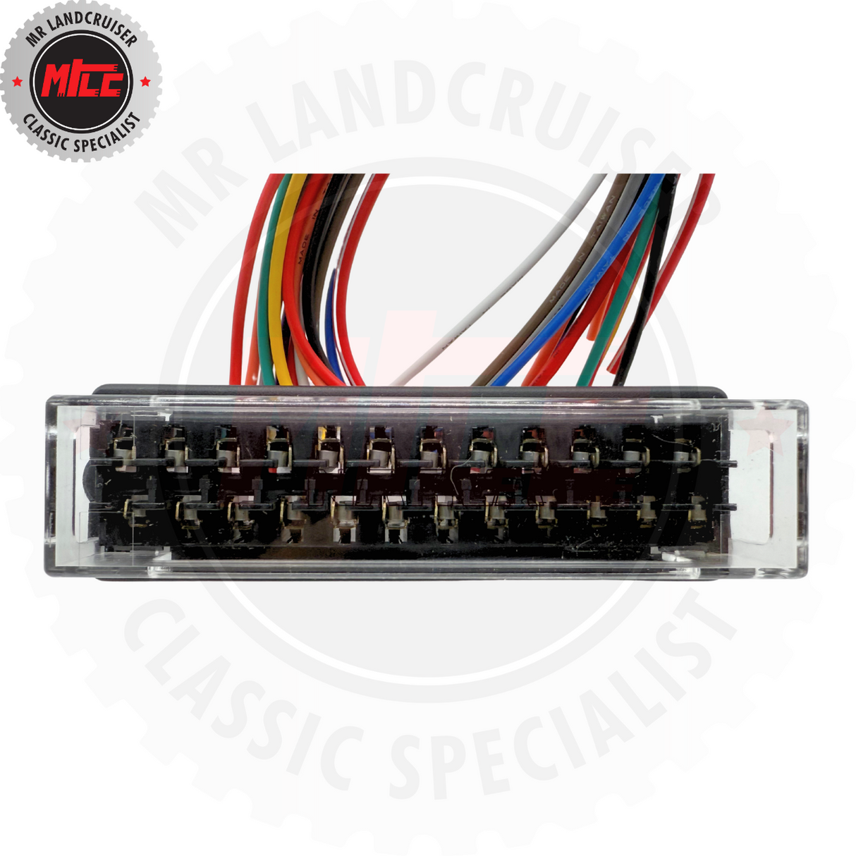 close up of Fuse Box Plug-in Type Circuit Breaker BlockbWall_4