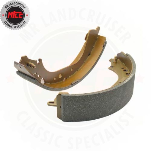 2 different views of 2 Toyota Landcruiser 4WD Front or Rear Drum Brake Shoes that suit 40 & 55 series landcruisers