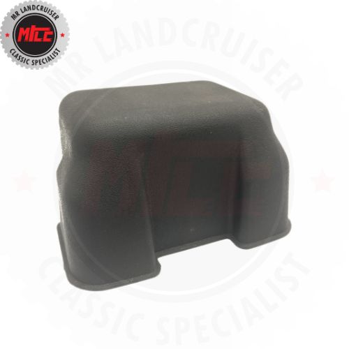 rear view of Retractable seatbelt Cover K6040