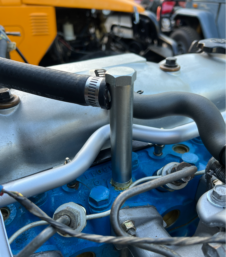 Installed view of Heater Hose Union Joint suitable for H, 2H, 12H-T Diesel Motor