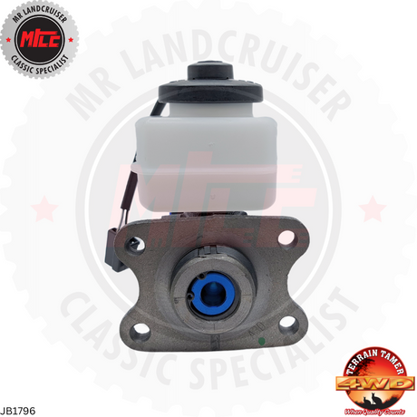 Front View of Brake master cylinder for 60 series toyota landcruiser